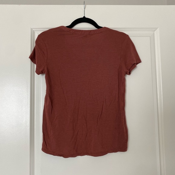 Forever 21 Burnt Red/Orange Vneck Shirt Size Small - Picture 9 of 9
